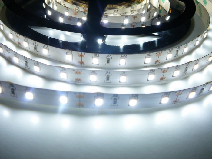 LED pásek CRI-300 vnitřní záruka 3 roky Studená bílá