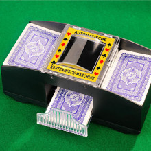 Automatický strojček na miešanie kariet